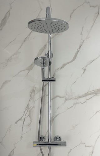 Carrara white marble matt - white,
