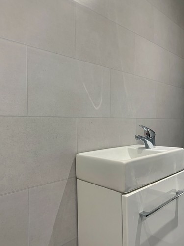 Klassic light grey tile effect - light,